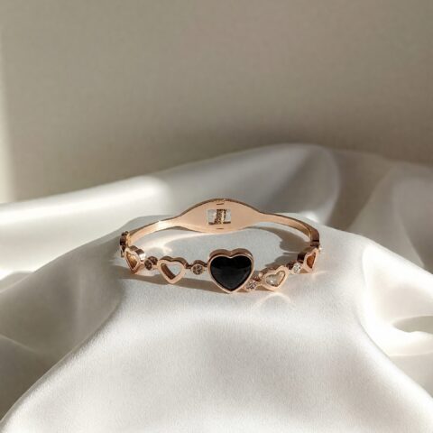 Rose-Gold Heart Link Bracelet